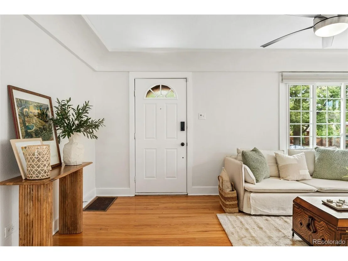 Photo of 1263 Elm St