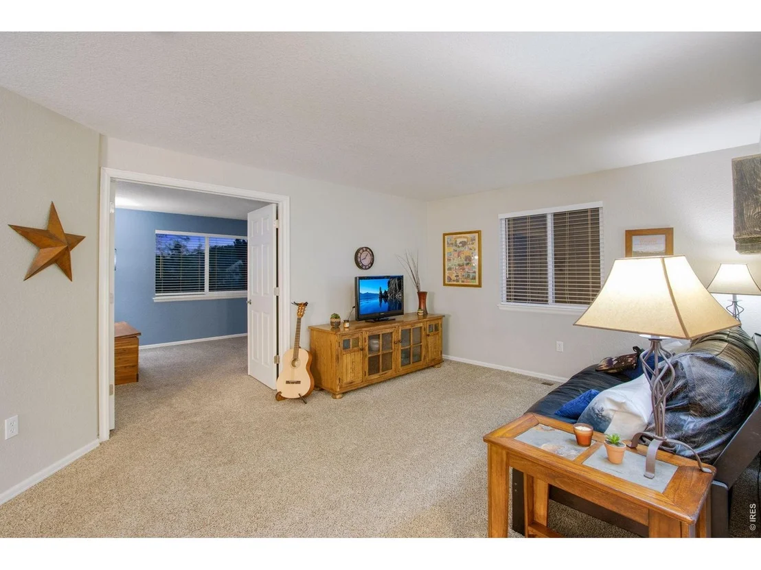 Photo of 415 Peyton Dr