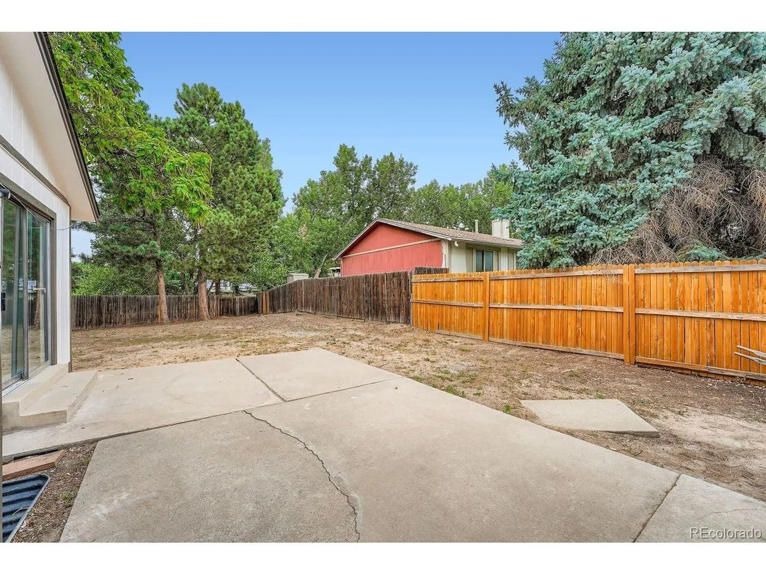Photo of 2512 S Sable Way