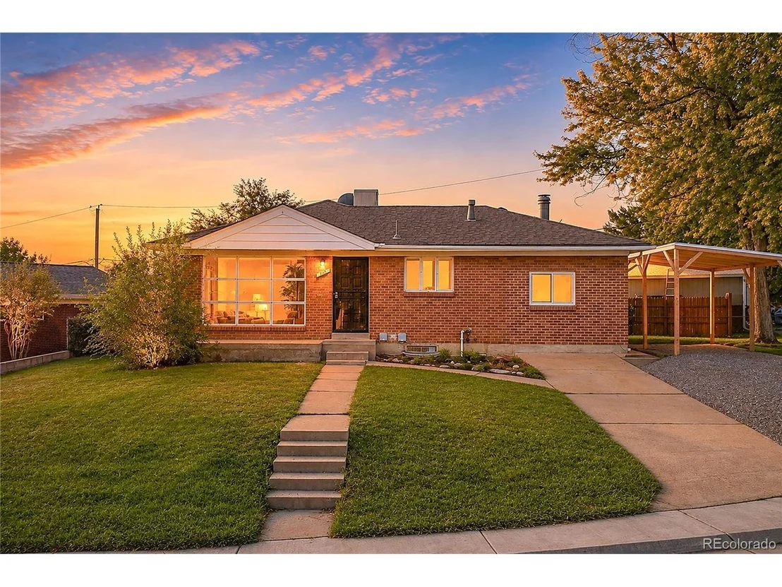 Photo of 780 Emerson Cir