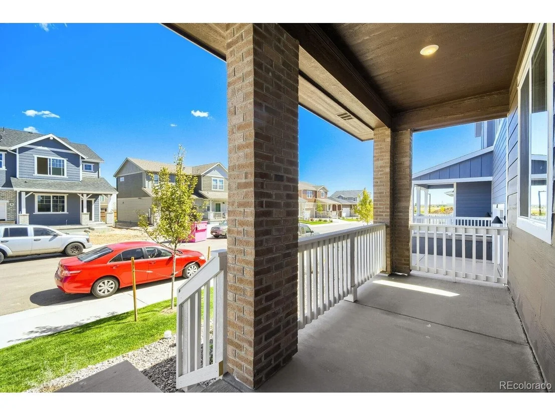 Photo of 46418 Heritage Ave