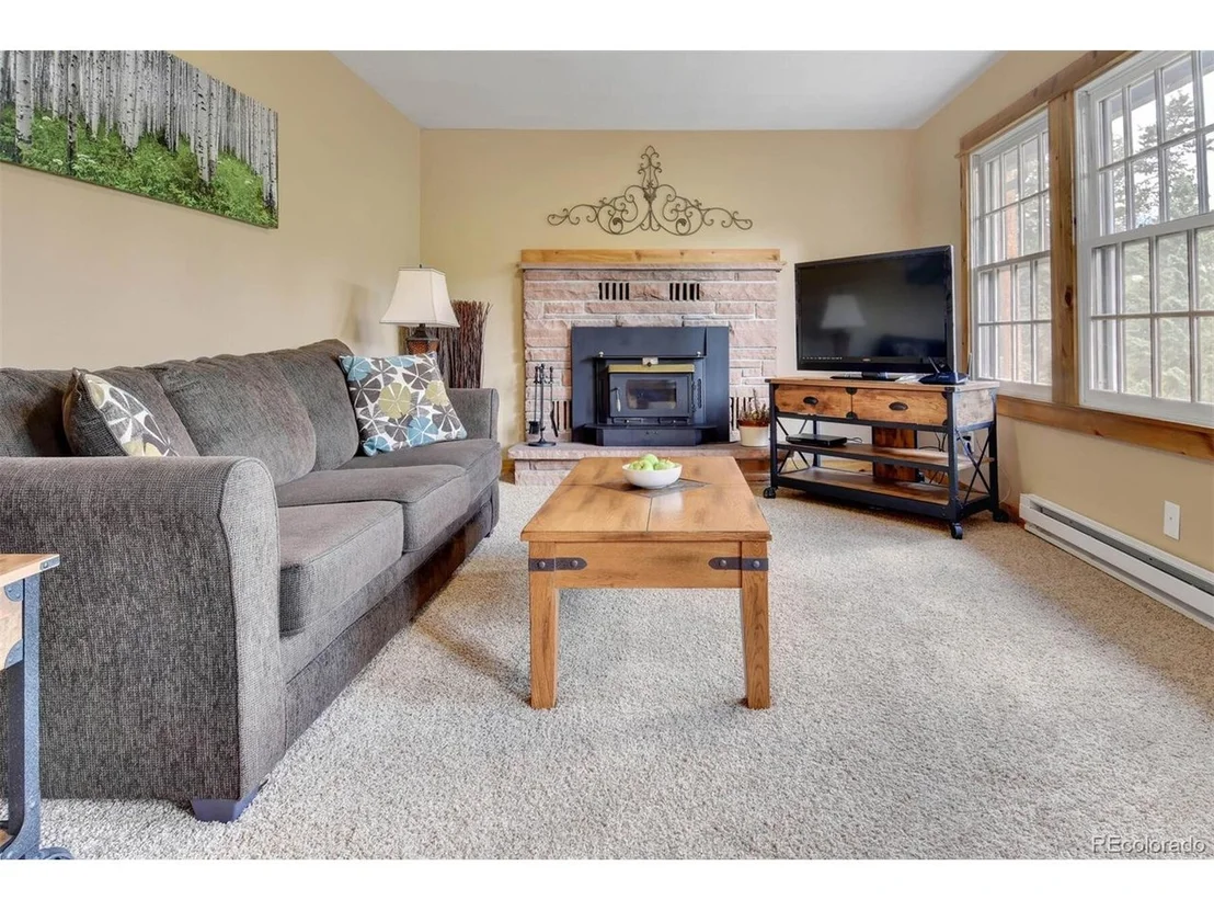 Photo of 91 Hickory Dr