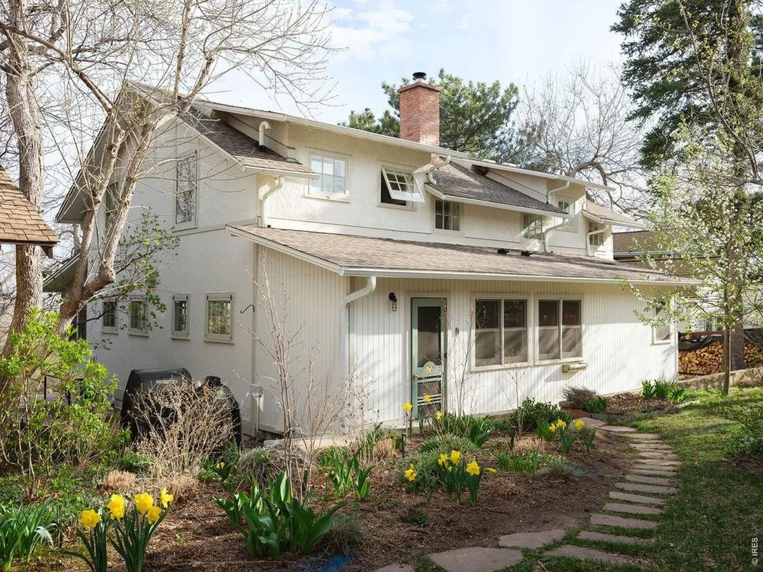 Photo of 110 Chautauqua Park