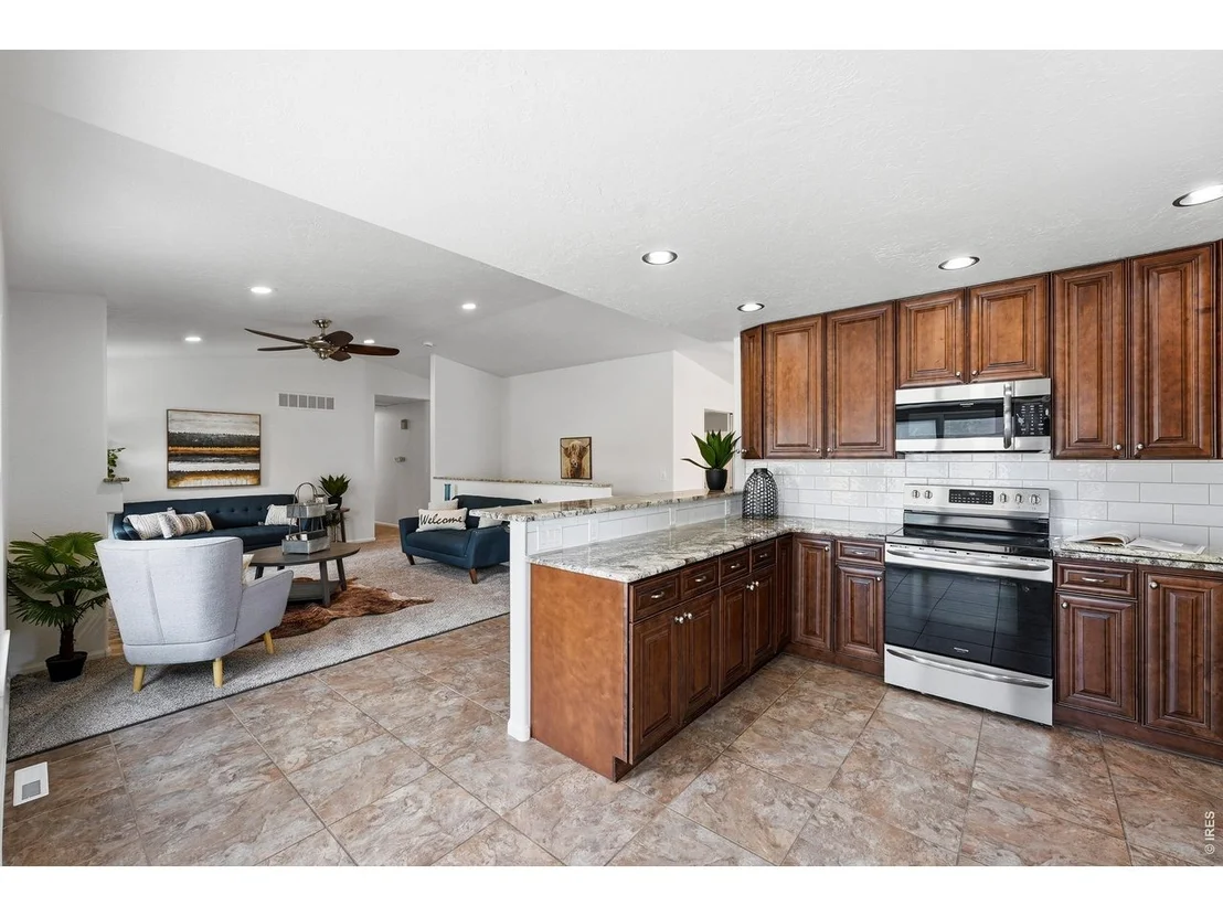 Photo of 2525 50th Ave