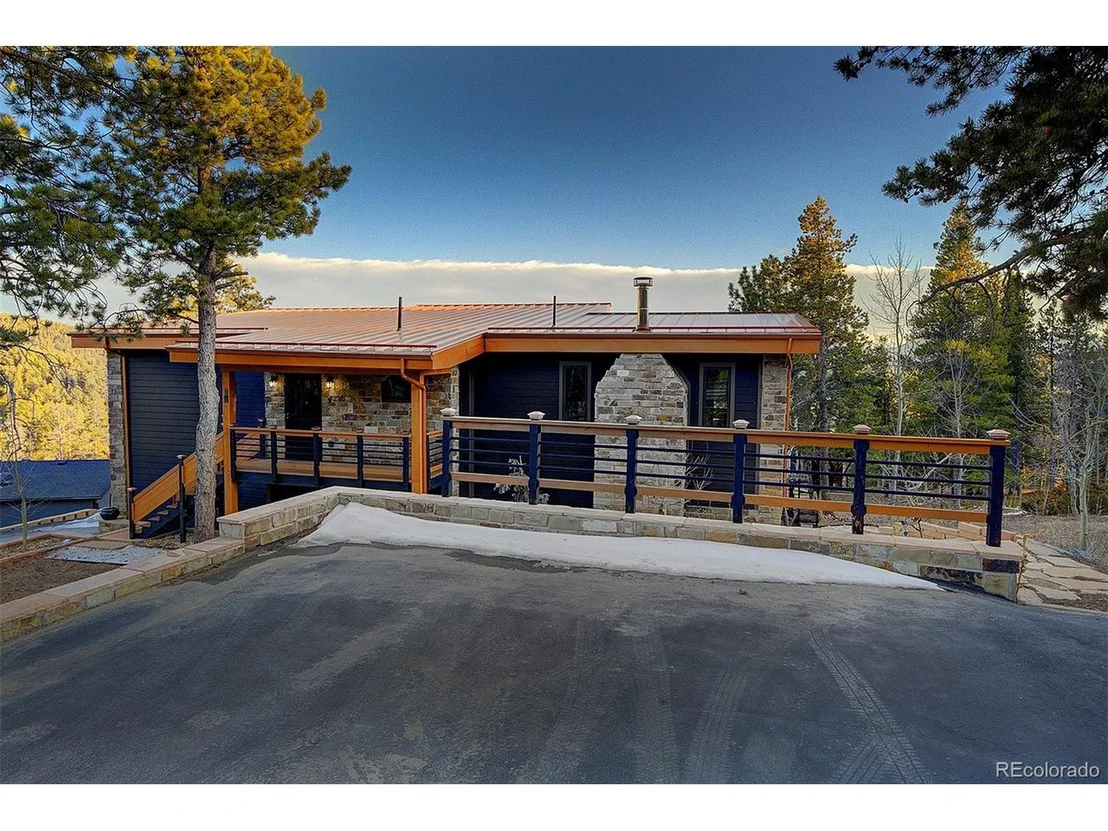 Photo of 94 Crest View Dr