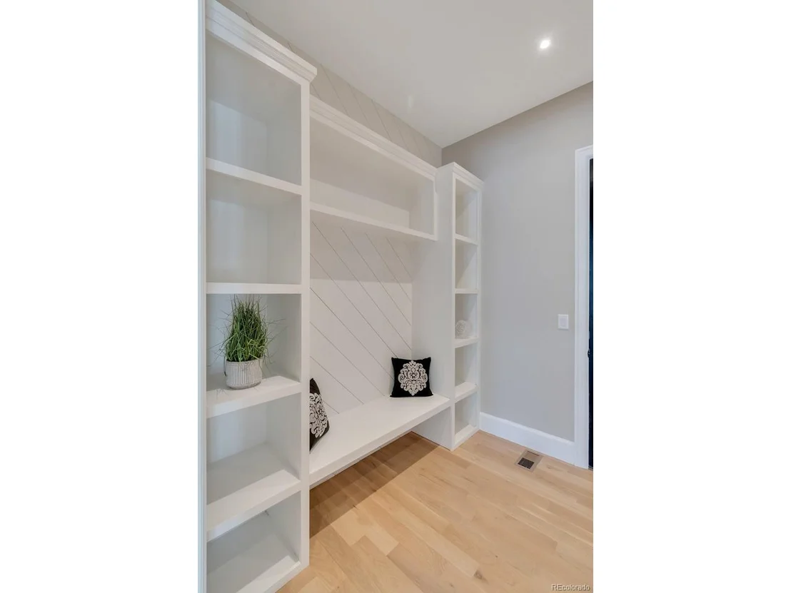 Photo of 17 Cherry Vale Dr