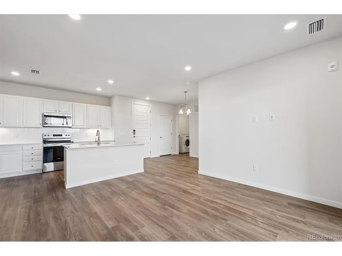Photo of Unit 2204 at 485 Interlocken Blvd