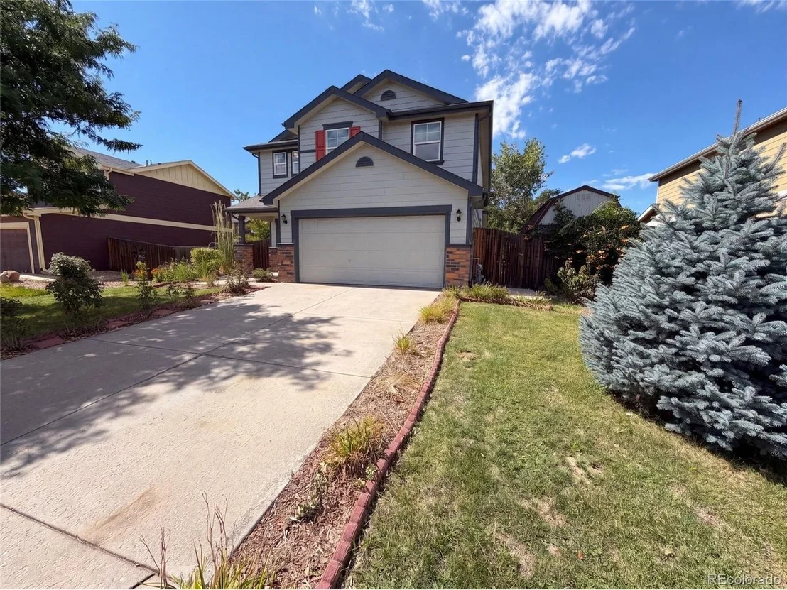 Photo of 886 Sagebrush Dr