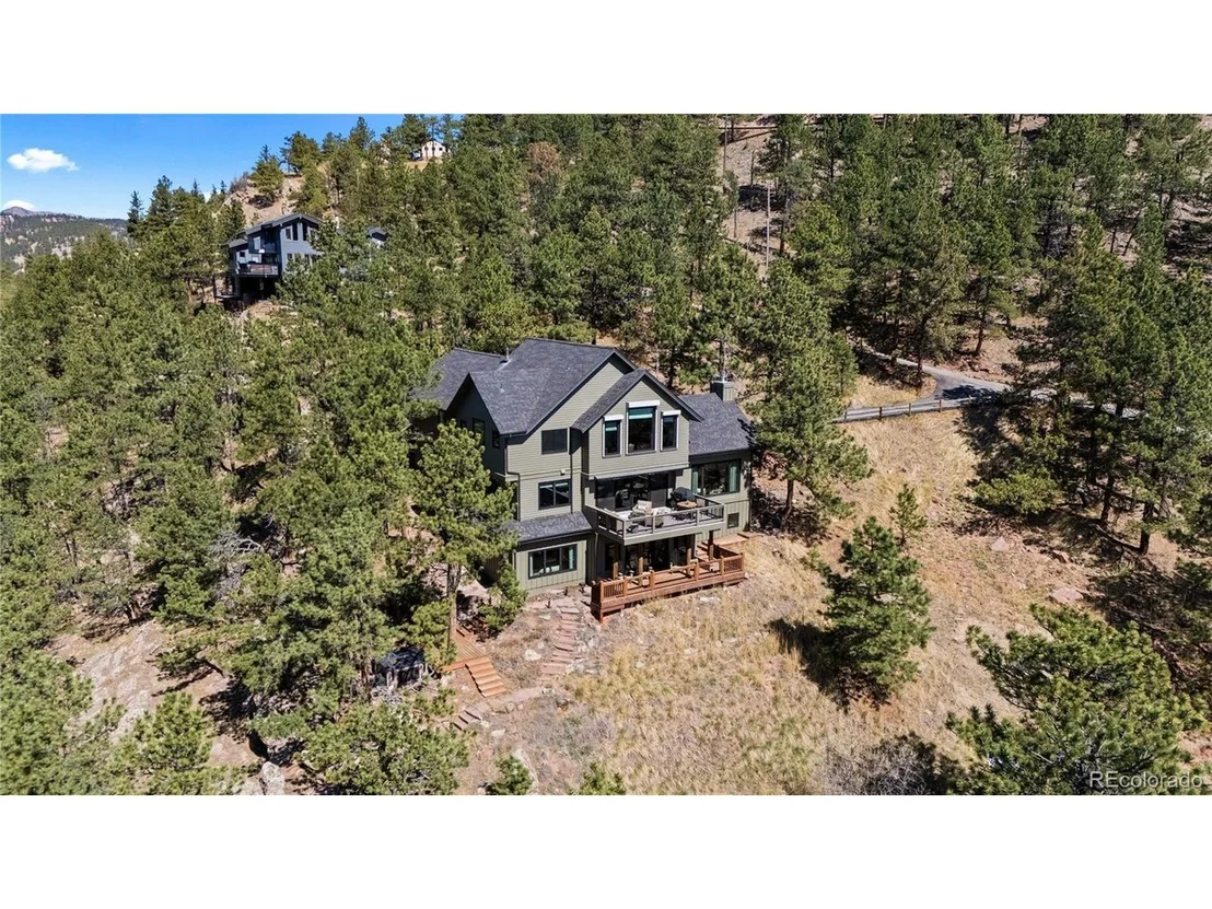 Photo of 14 Pine Brook Rd
