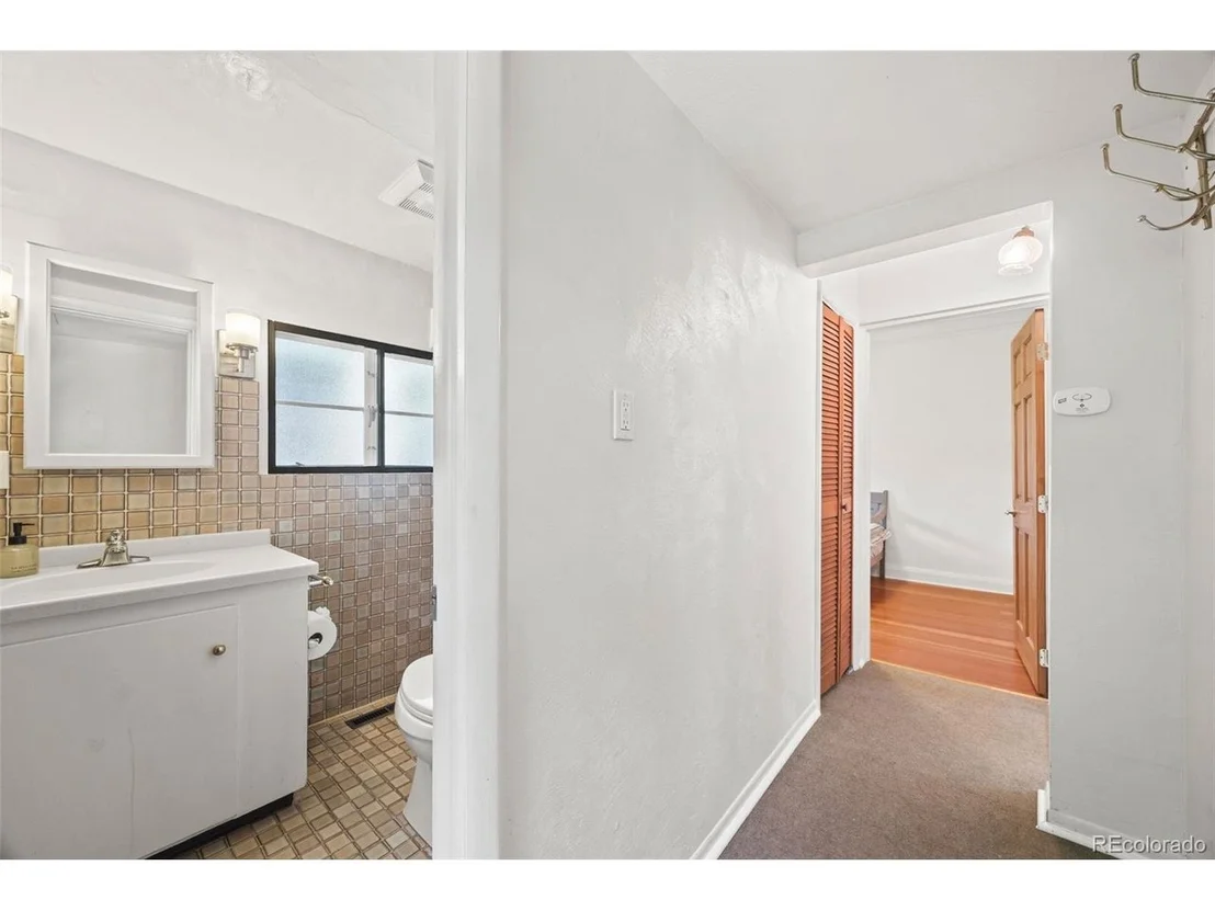 Photo of 2231 Columbine Ave