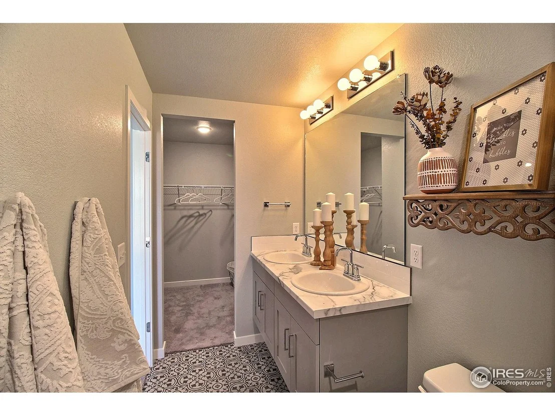 Photo of 3912 Soapstone St