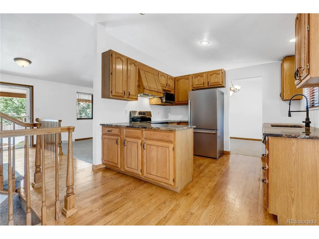 Photo of 6301 W 73rd Pl