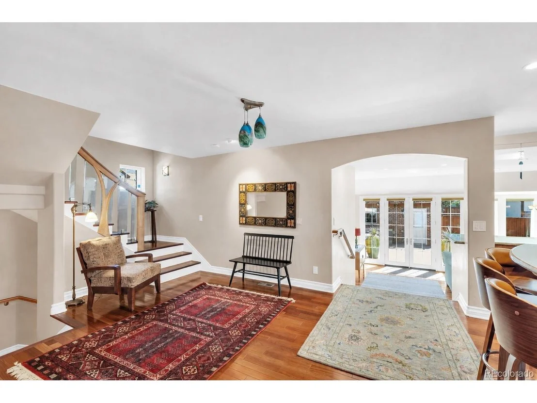 Photo of 520 Colorado Blvd