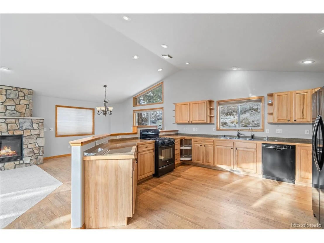 Photo of 377 Deer Trail Dr