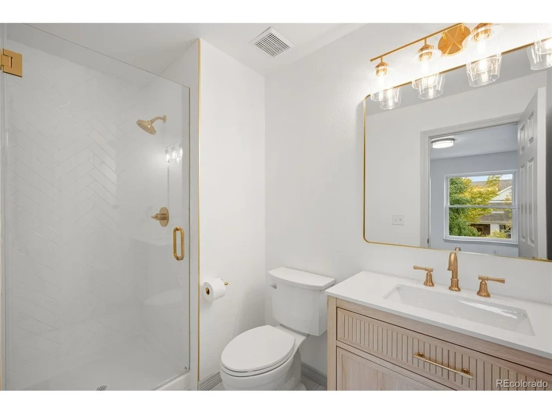 Photo of 869 Shadowstone Dr