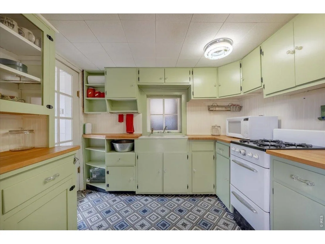 Photo of 151 Cliff Dr