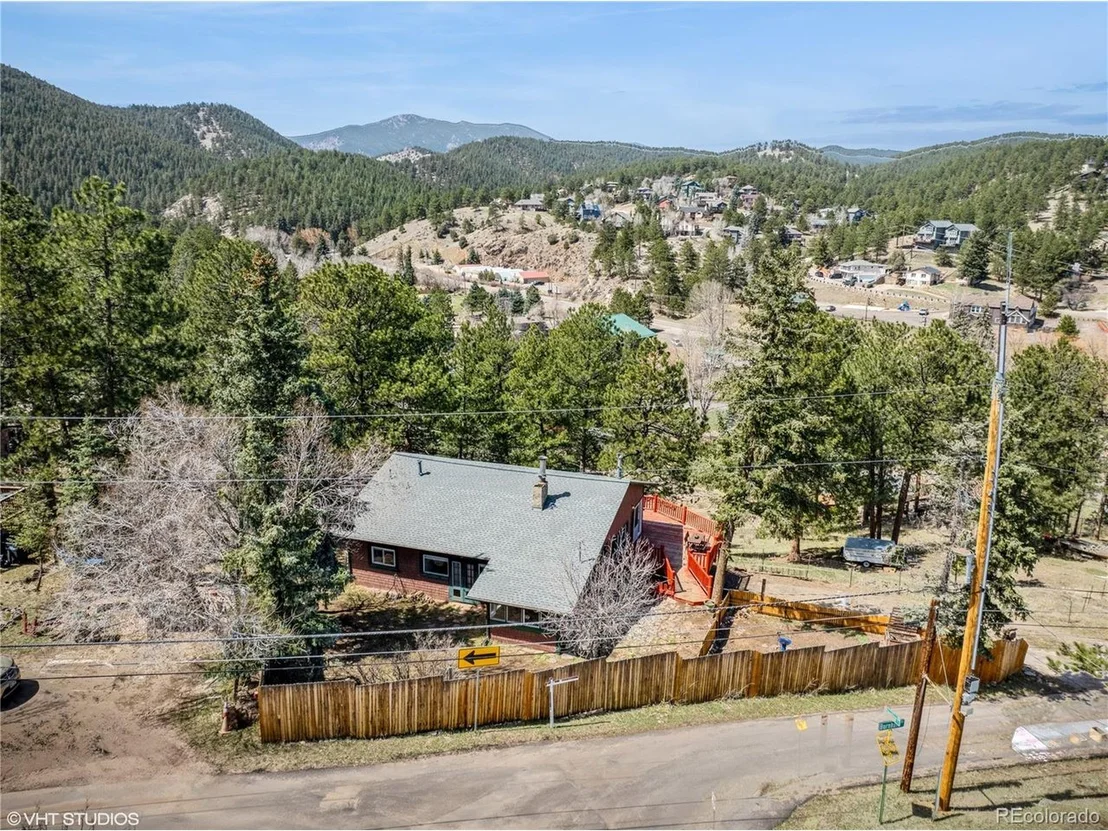 Photo of 3439 Burnham Dr