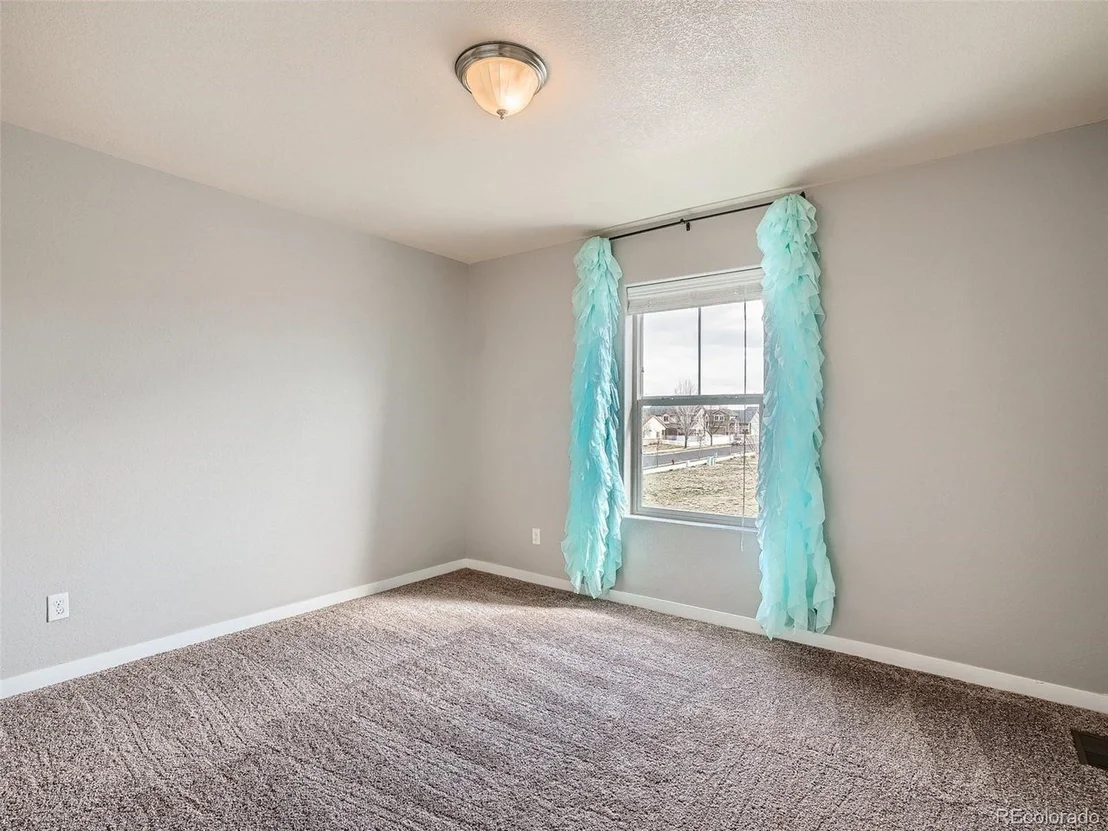 Photo of 5479 Shoshone Dr