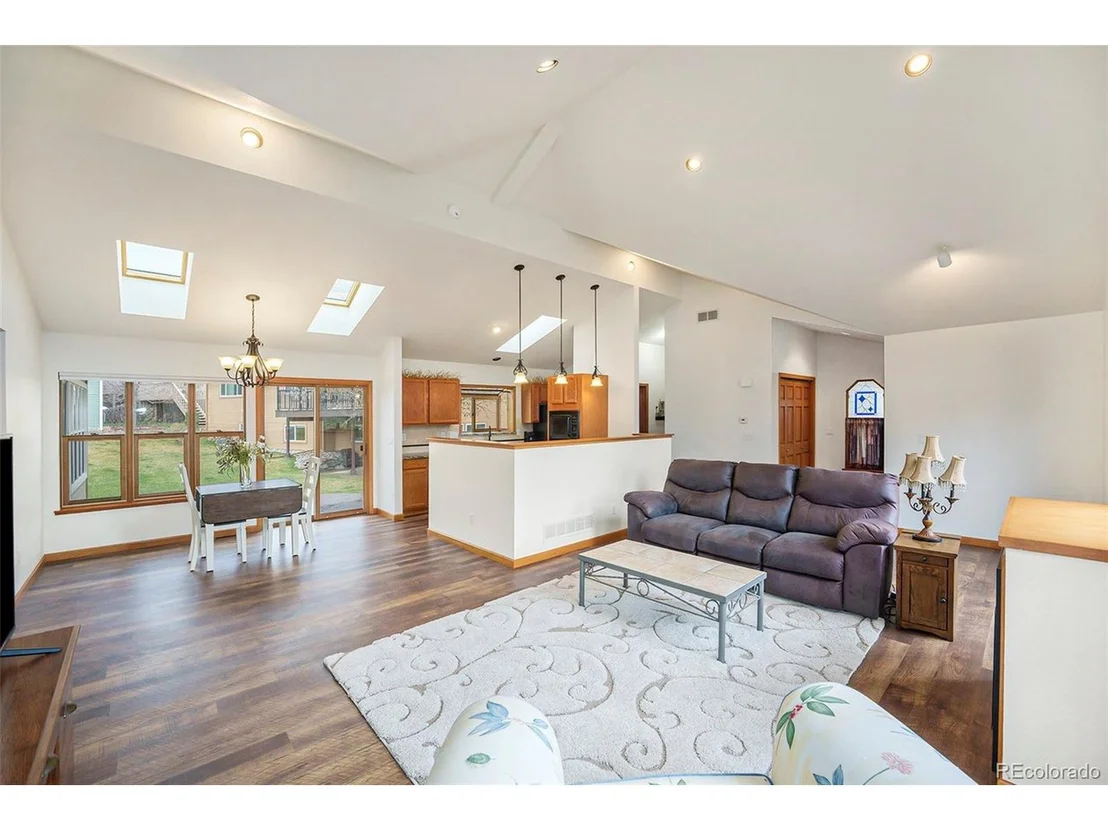Photo of 810 Meadow Run