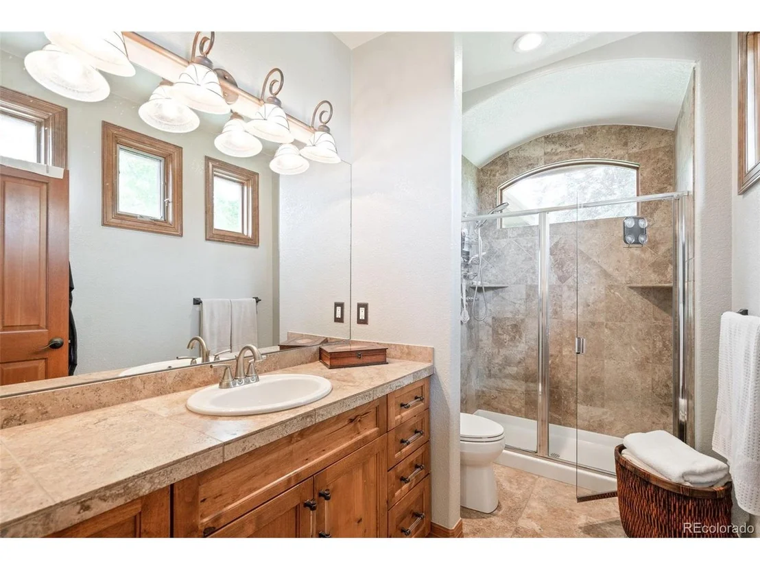Photo of 3636 Vale View Ln