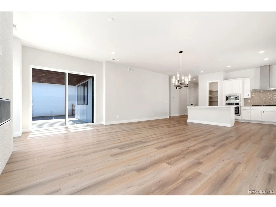 Photo of 1739 Barefoot Dr