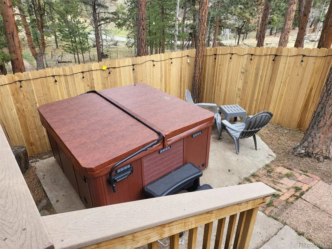 Photo of 704 Yellow Pine Dr