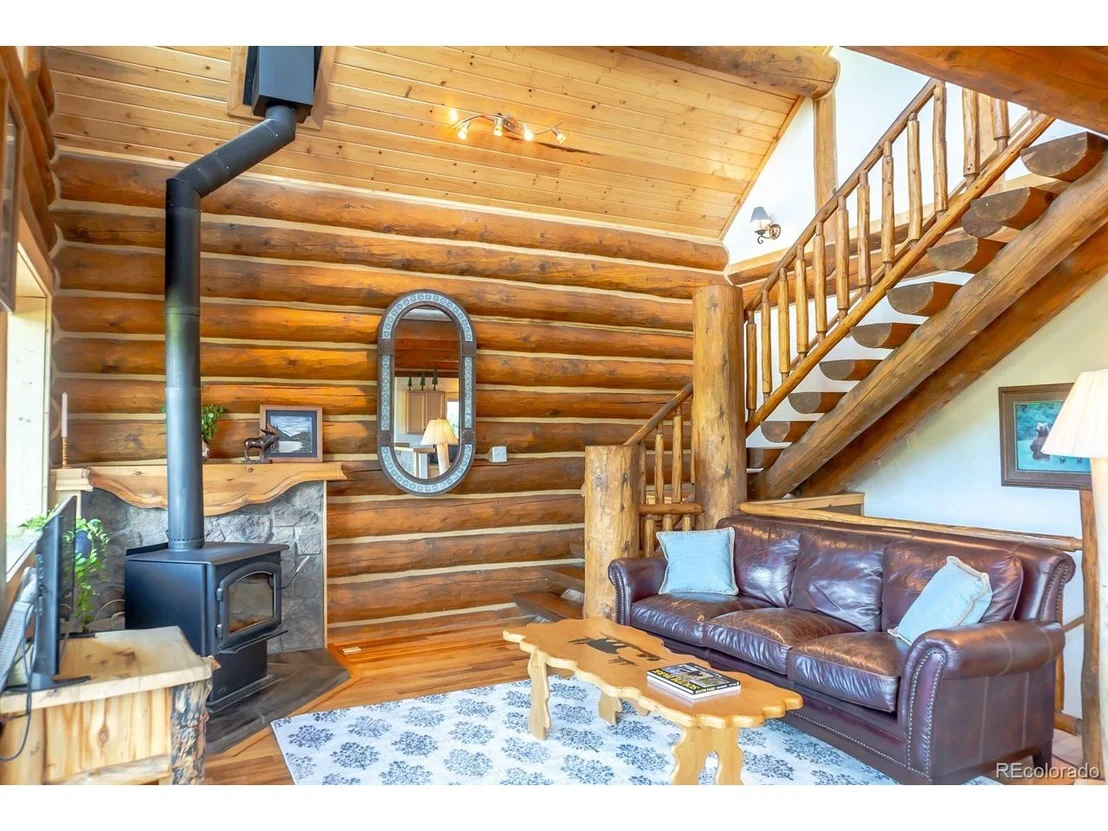Photo of 702 Wild Rye Rd