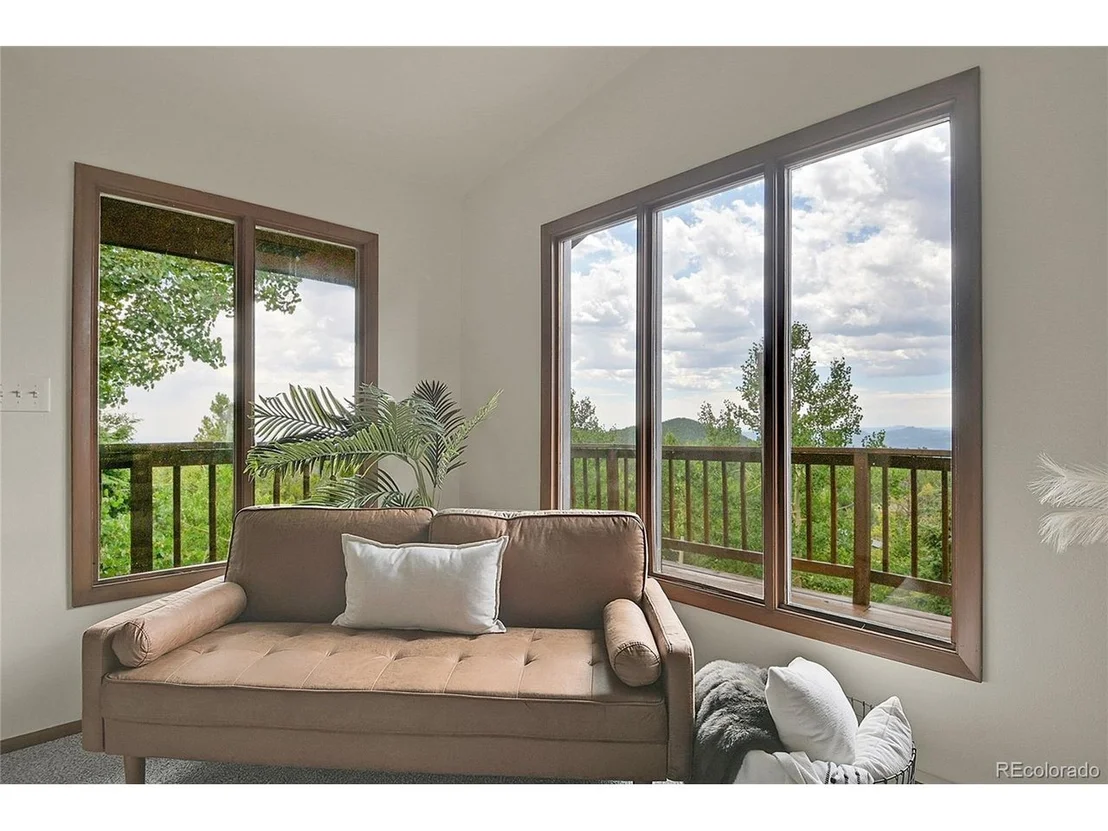 Photo of 83 Hill Cir