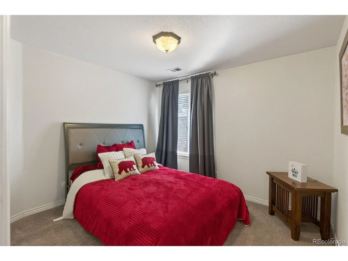 Photo of 10060 Matthew Ln