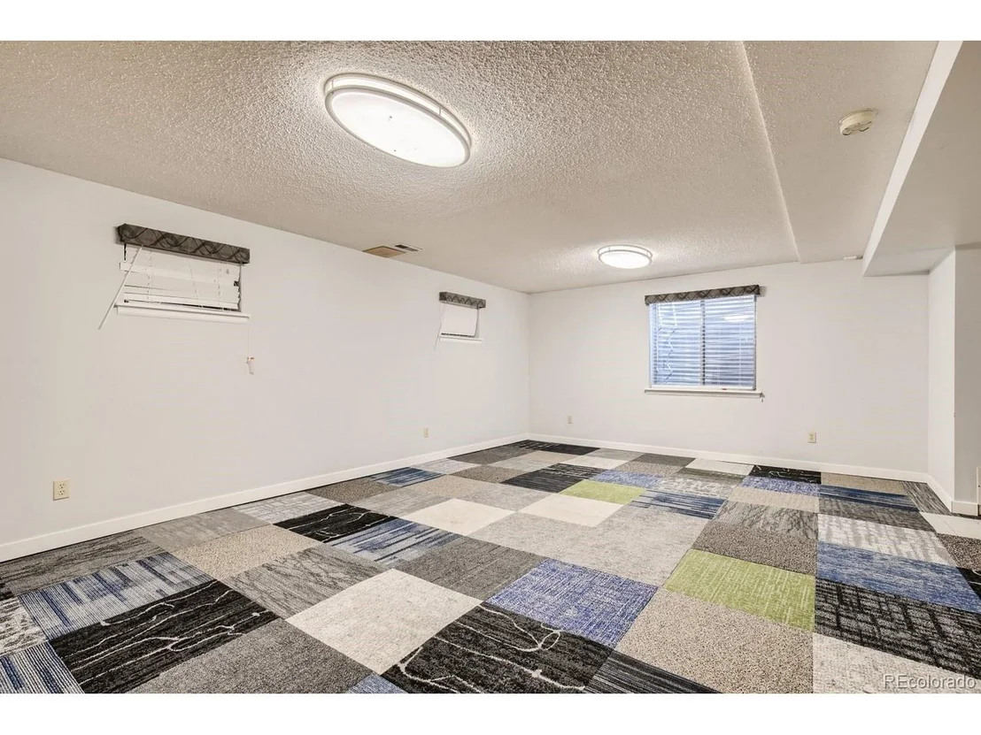 Photo of 4413 E 107th Cir