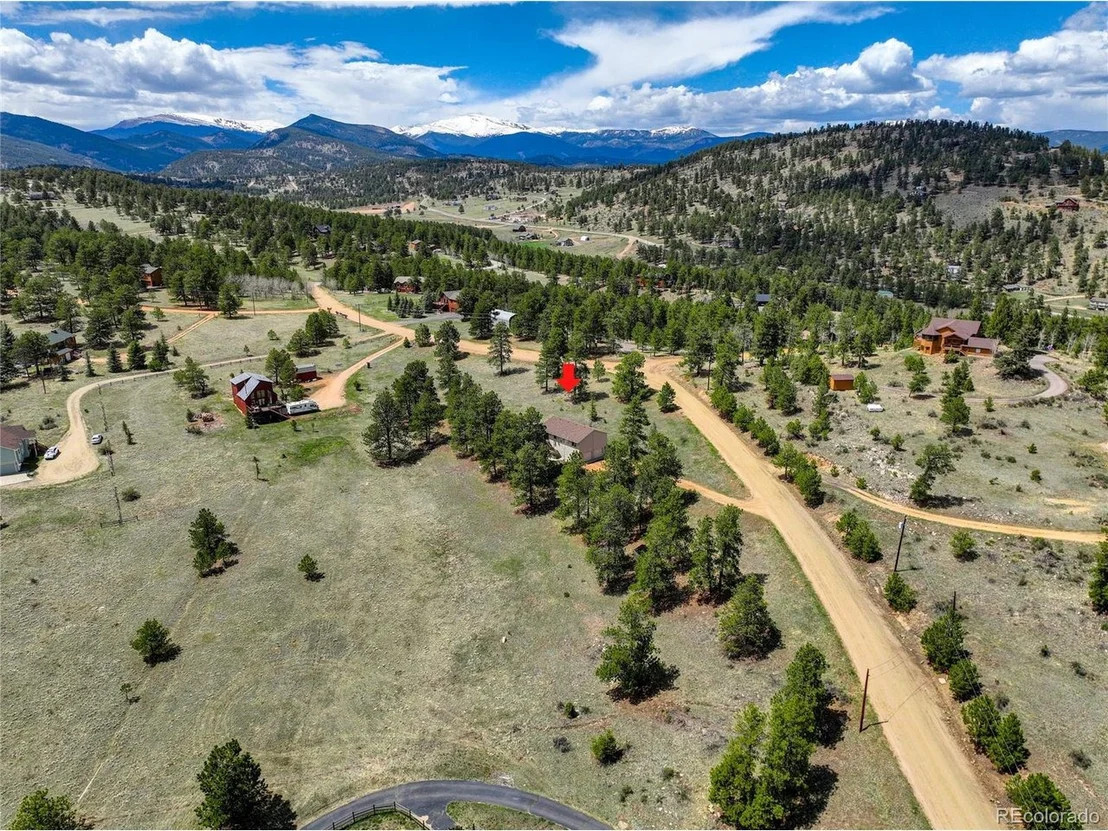 Photo of 924 Bluebird Dr