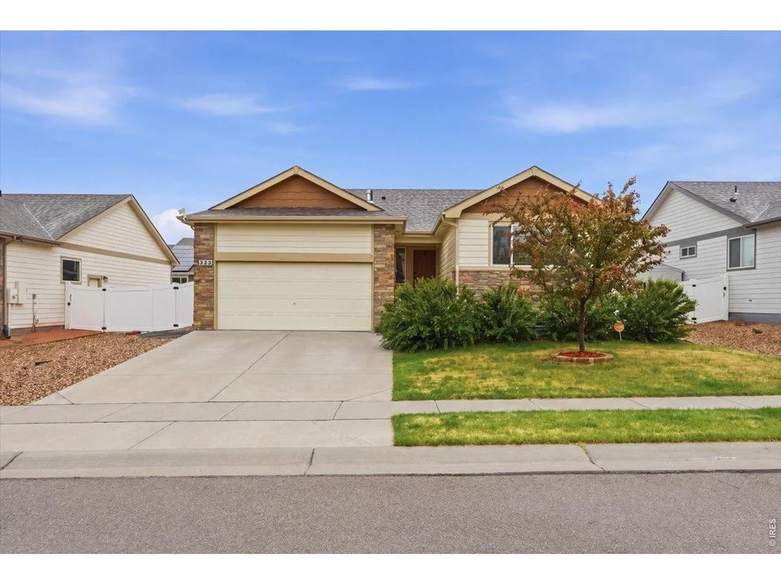 Photo of 323 Torreys Dr