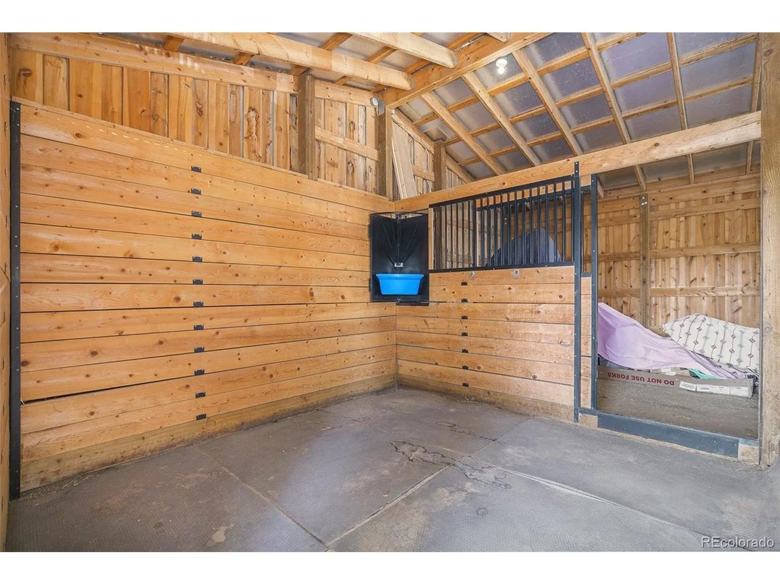 Photo of 2585 Mohawk Way