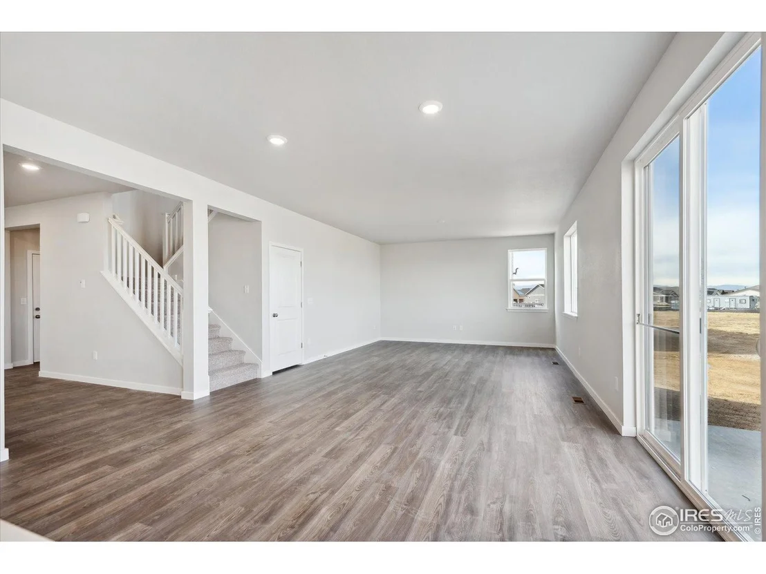 Photo of 918 Hummocky Way
