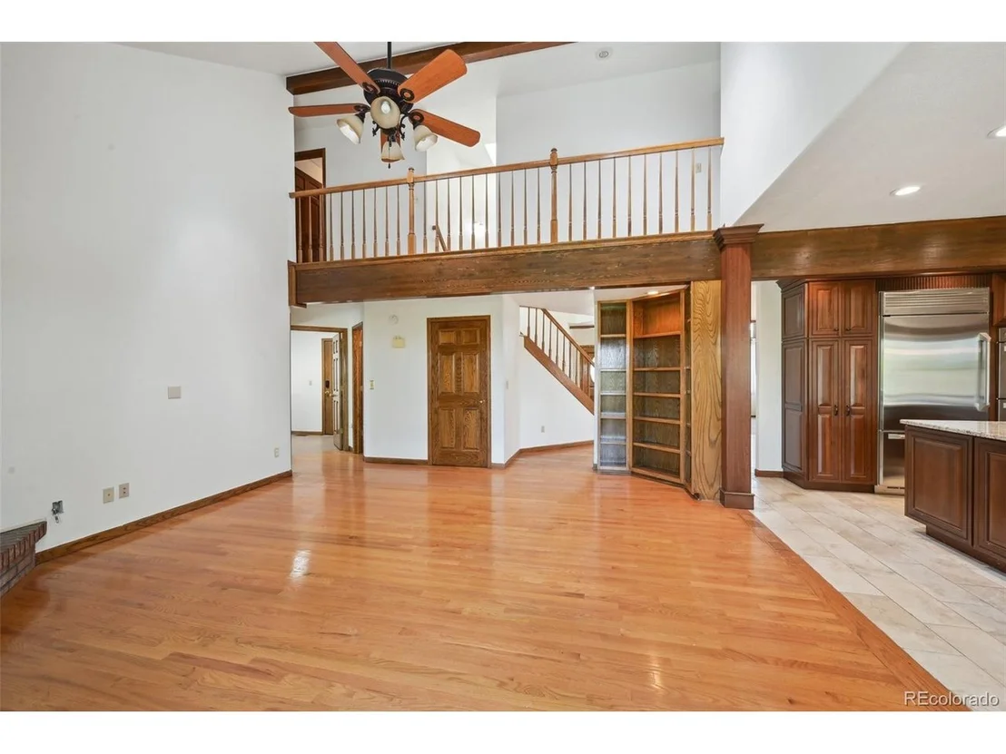Photo of 1105 Oakhurst Dr