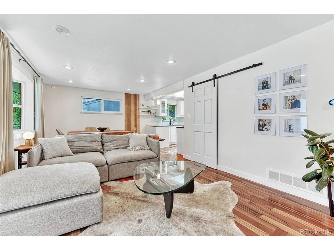 Photo of 2175 Jay St