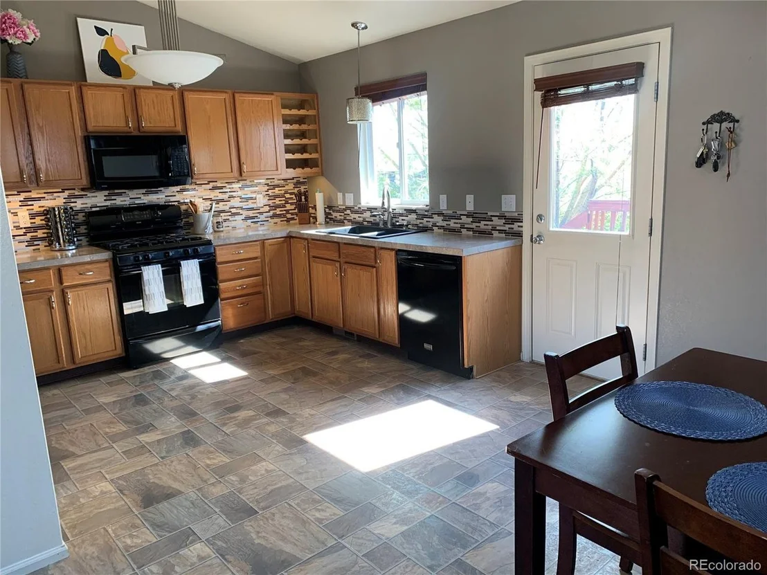 Photo of 902 Cliffrose Way