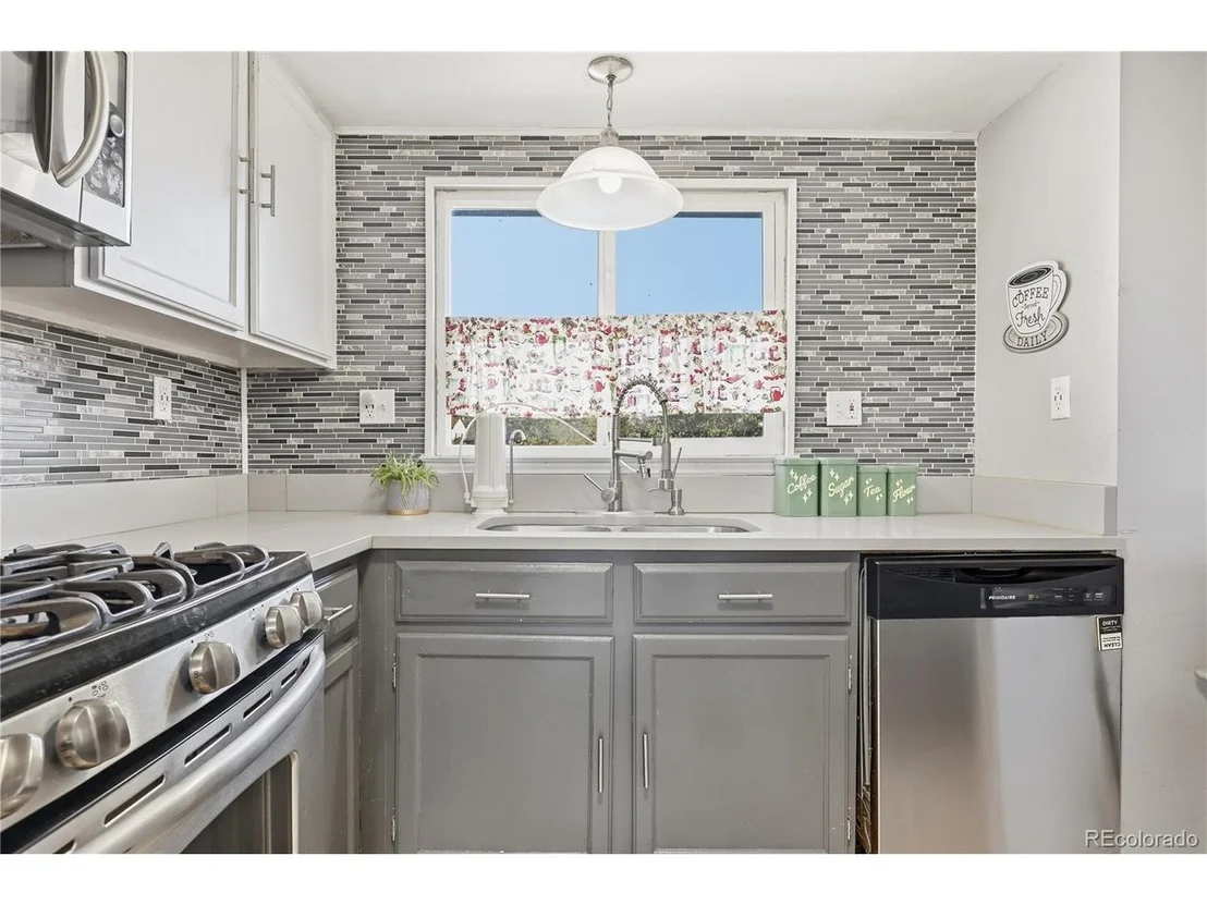 Photo of 761 Centennial Dr