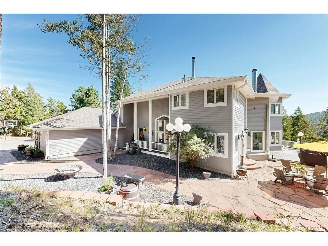 Photo of 7692 Surrey Dr