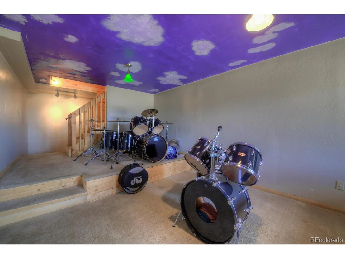 Photo of 257 Round Hill Rd