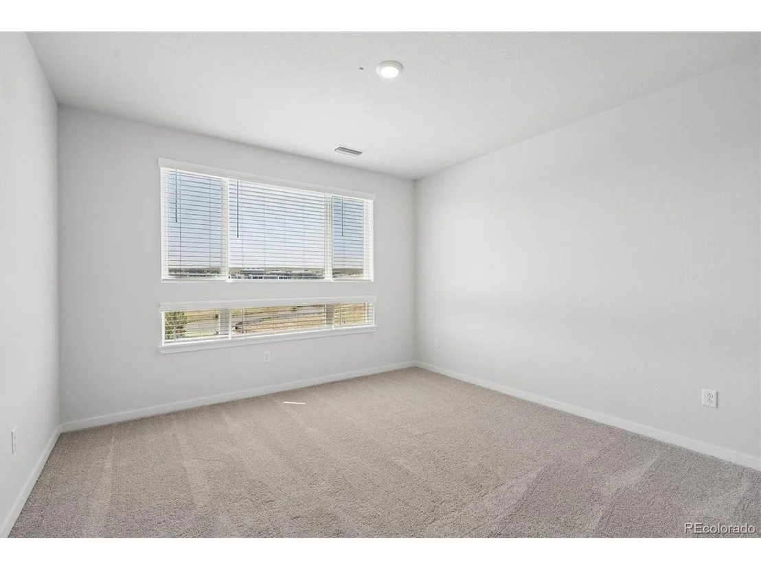 Photo of Unit 305 at 483 Interlocken Blvd