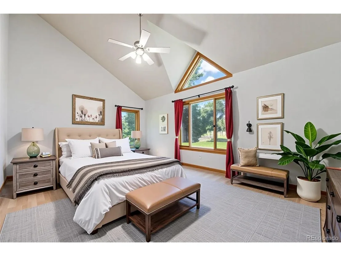 Photo of 497 Grey Squirrel Way
