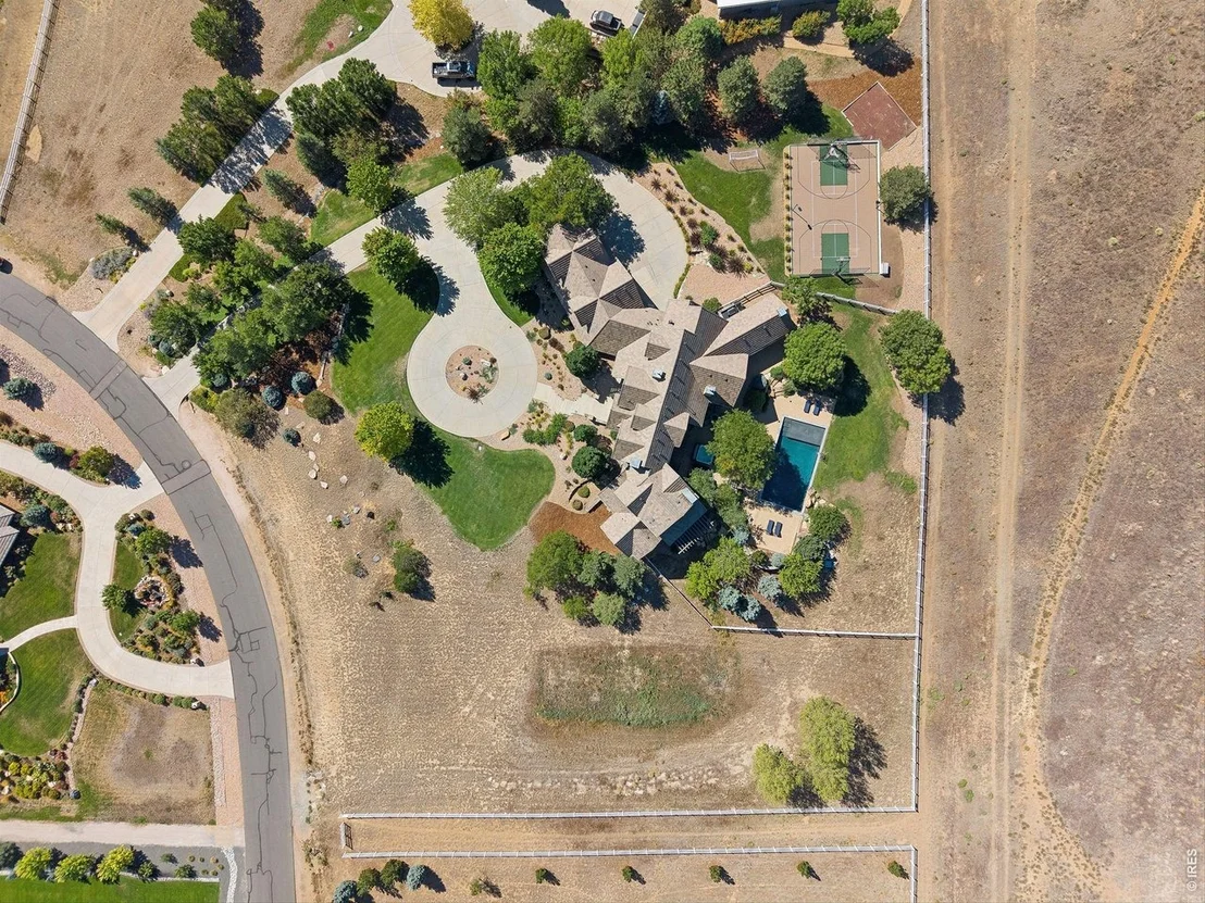 Photo of 15478 Mountain View Cir