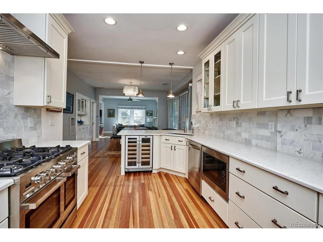 Photo of 1365 Madison St