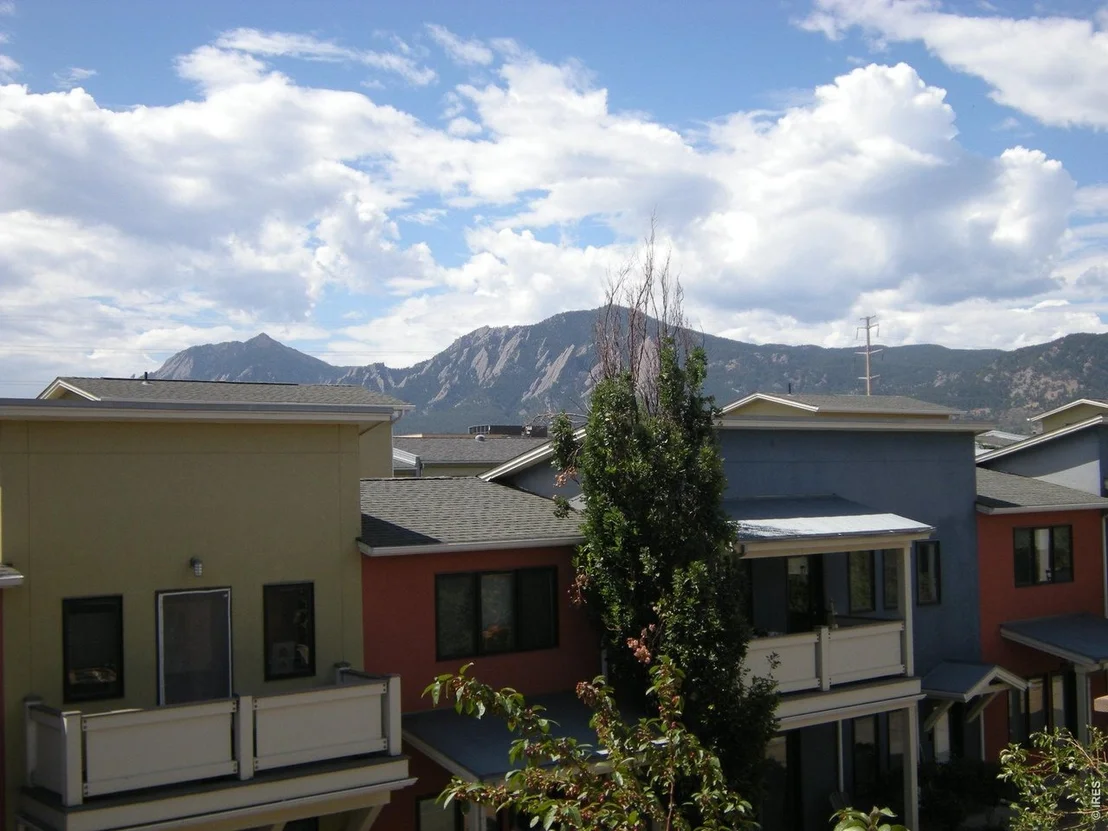 Photo of Unit 106 at 3265 Foundry Pl