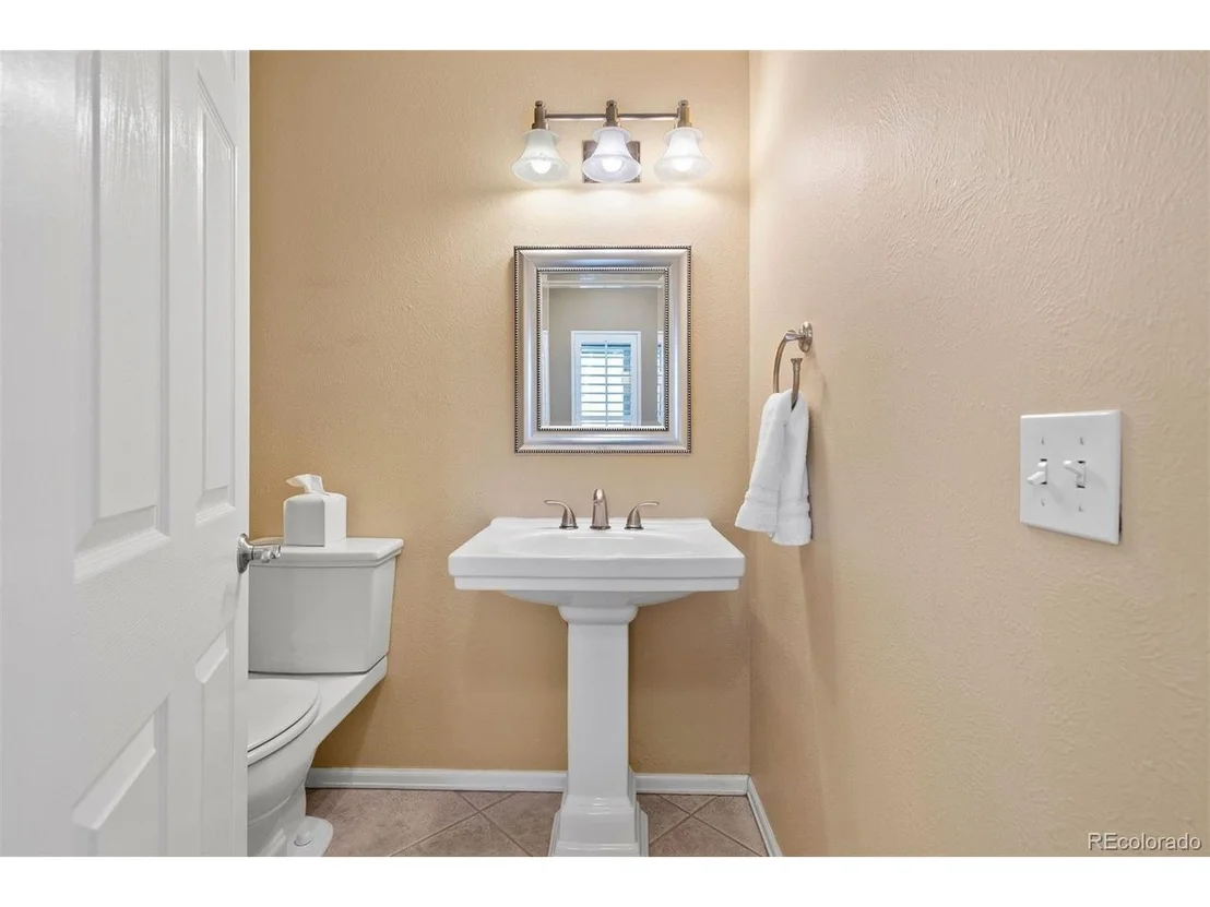 Photo of 5988 E Weaver Cir