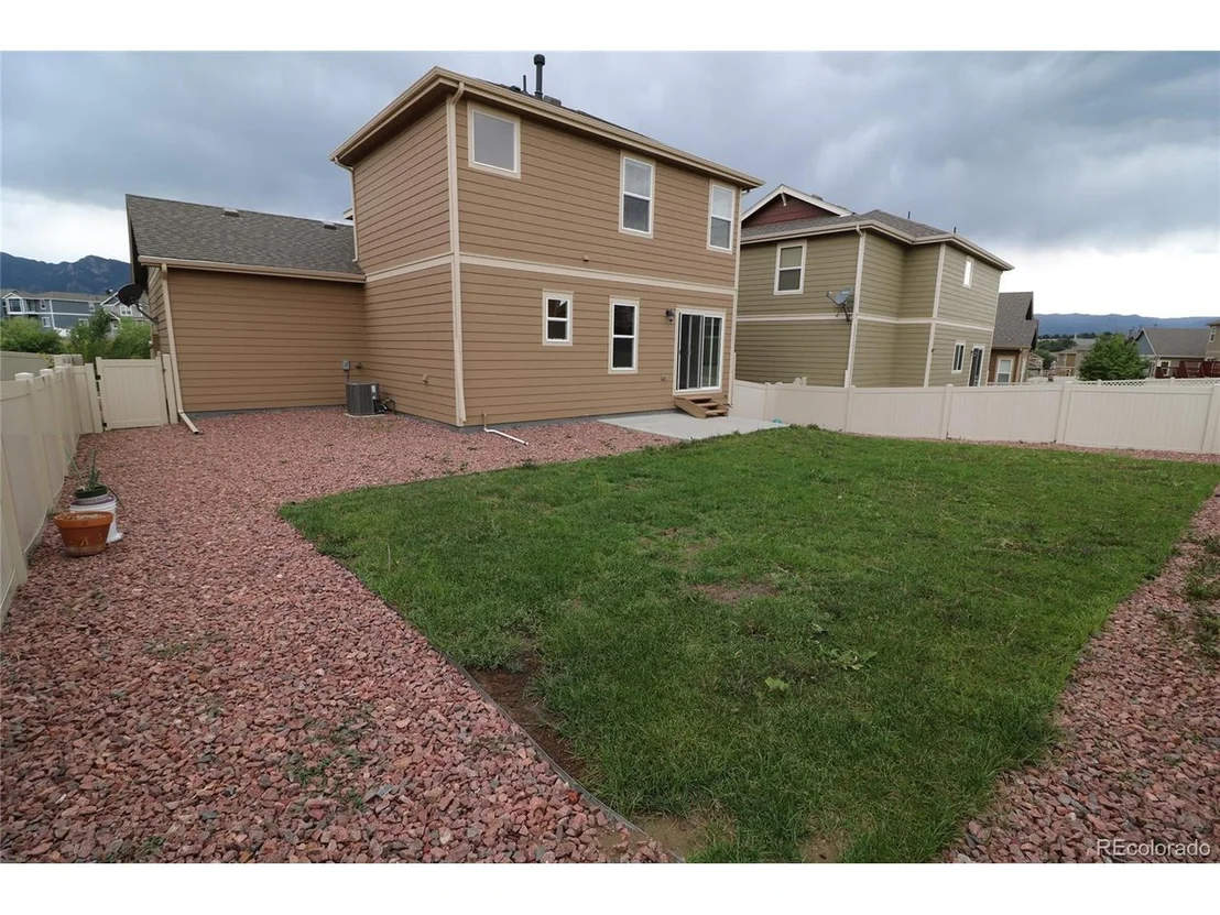 Photo of 930 Antrim Loop