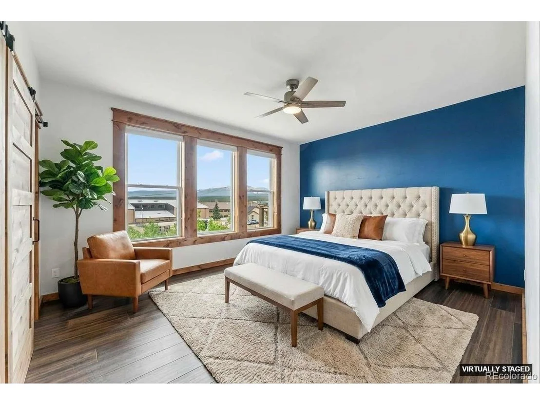 Photo of 701 Clark St