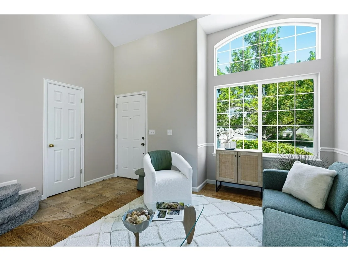 Photo of 478 Eaton Cir