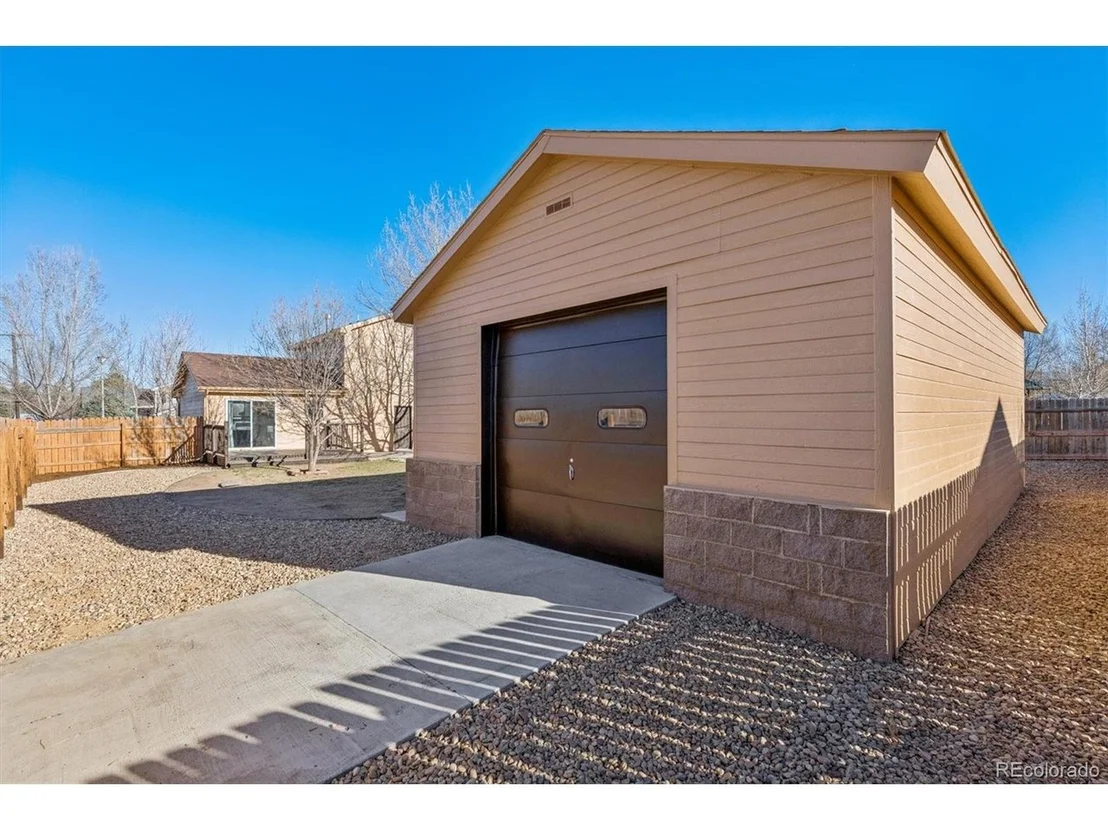 Photo of 101 23rd Ave Ct
